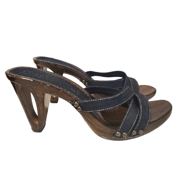 Italian Shoemakers Shoes - Italian Shoemakers VTG Denim strapy Heels Made in Italy sz 9 edgy Pre Owned